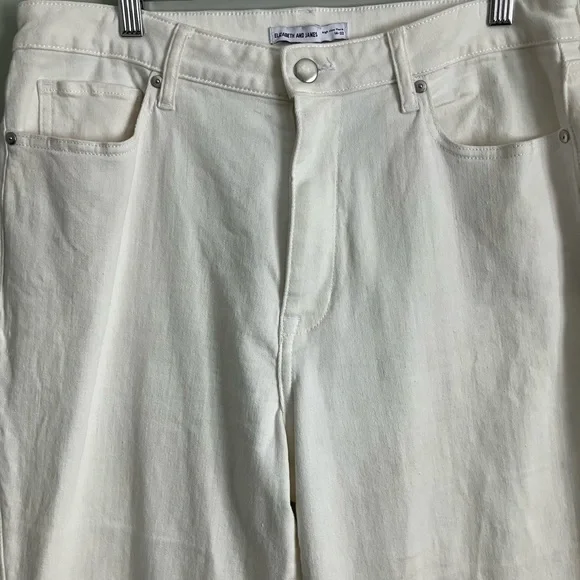 ELIZABETH & JAMES White High Rise Flare Leg Jeans Size 14 - Picture 3 of 12